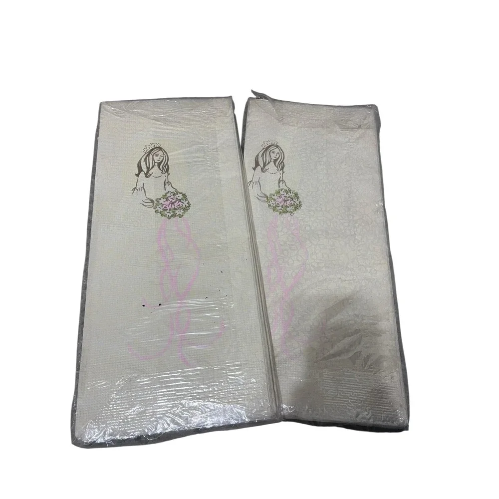 Hallmark Vintage Set of 5 Table‎ Covers & 3 Paper Napkins Bride